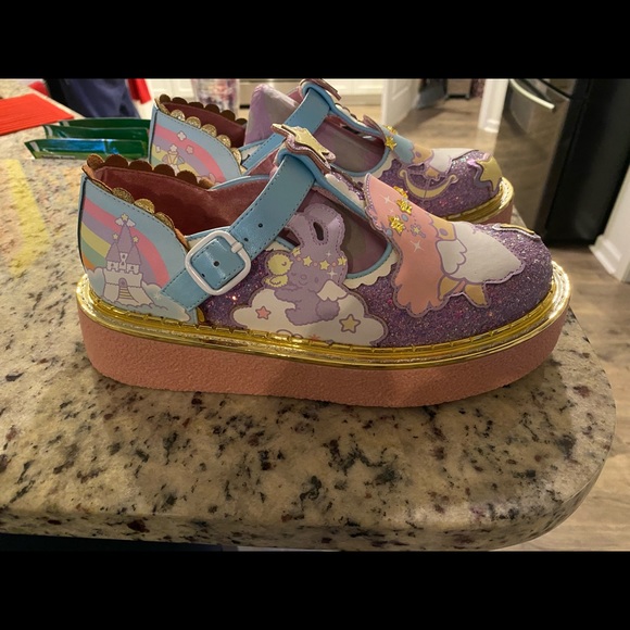 NIB Irregular Choice Hello Kitty Memories and Smiles Size 38 - Picture 4 of 6